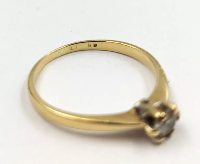 klasyczny-zloty-pierscionek-6k-plec-15851-1