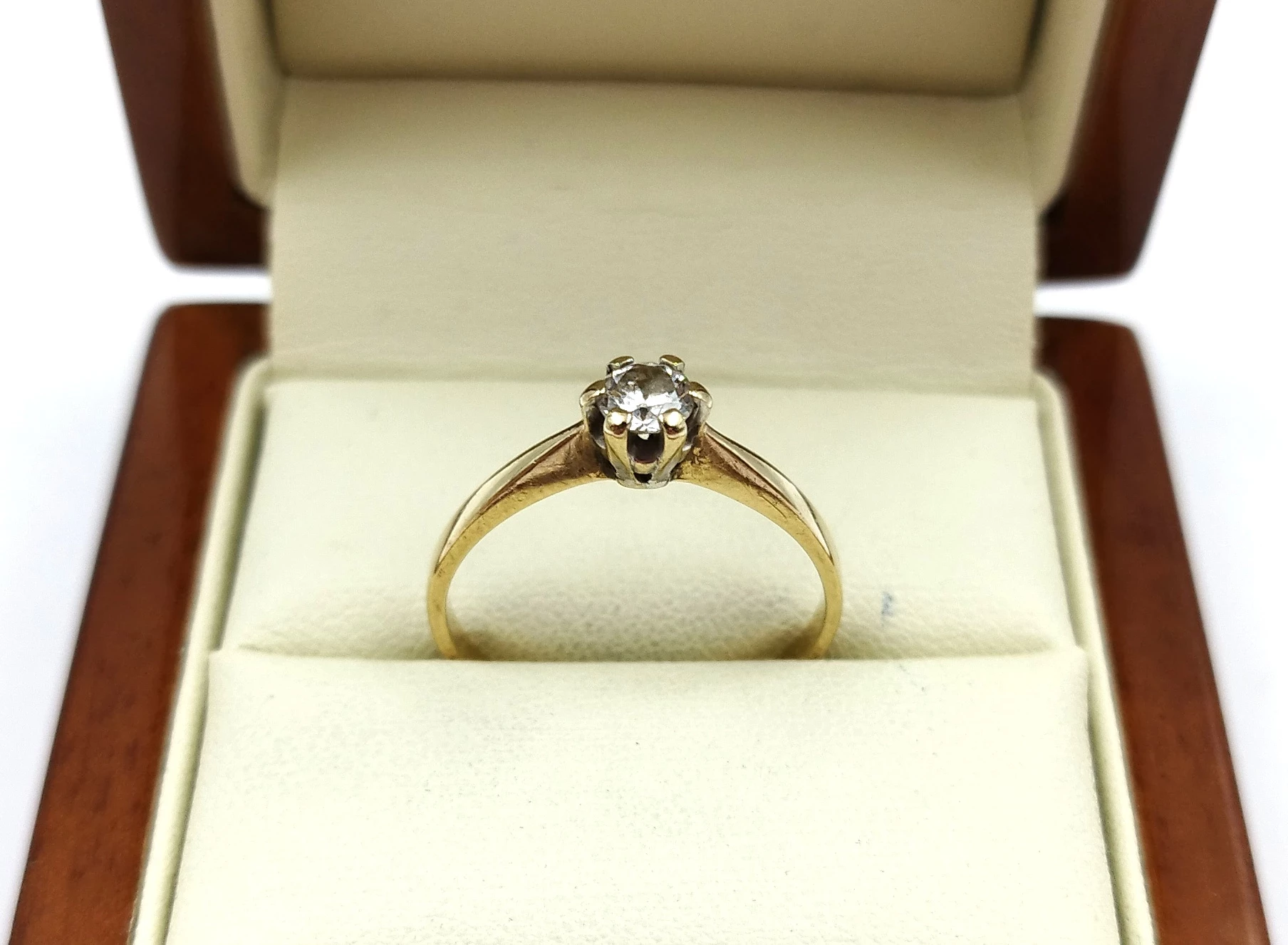 klasyczny-zloty-pierscionek-6k-kamien-17088-4194304