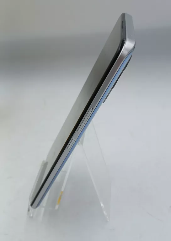 TELEFON REALME 8 KOMPLET