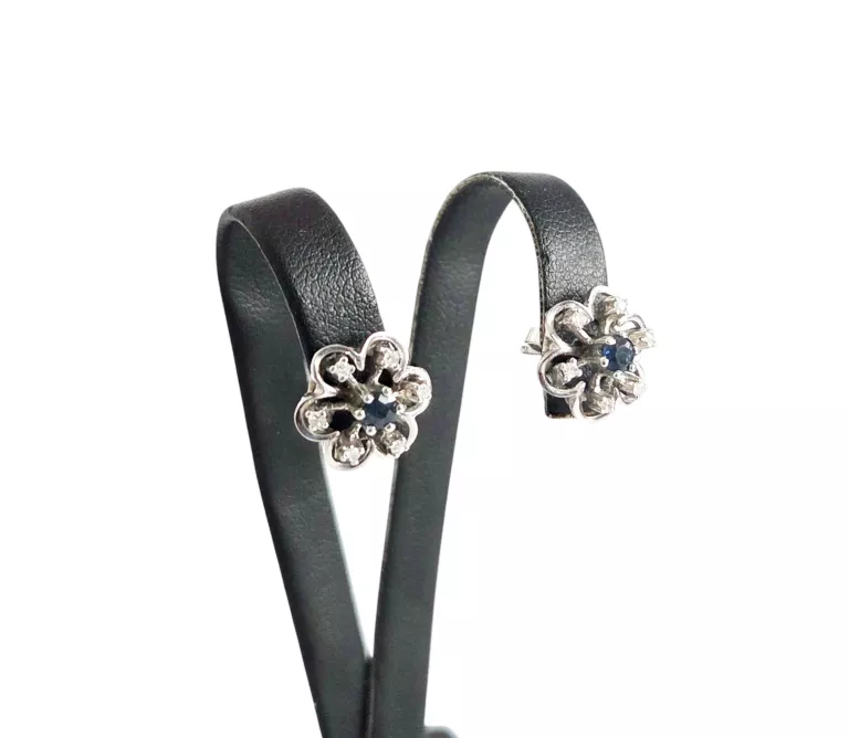 ZŁOTE KOLCZYKI Z BRYLANTAMI I SZAFIRAMI (585) 3.32G