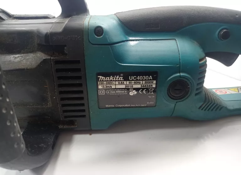 PIŁA ELEKTRYCZNA MAKITA UC4030A