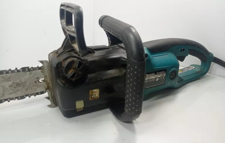 PIŁA ELEKTRYCZNA MAKITA UC4030A