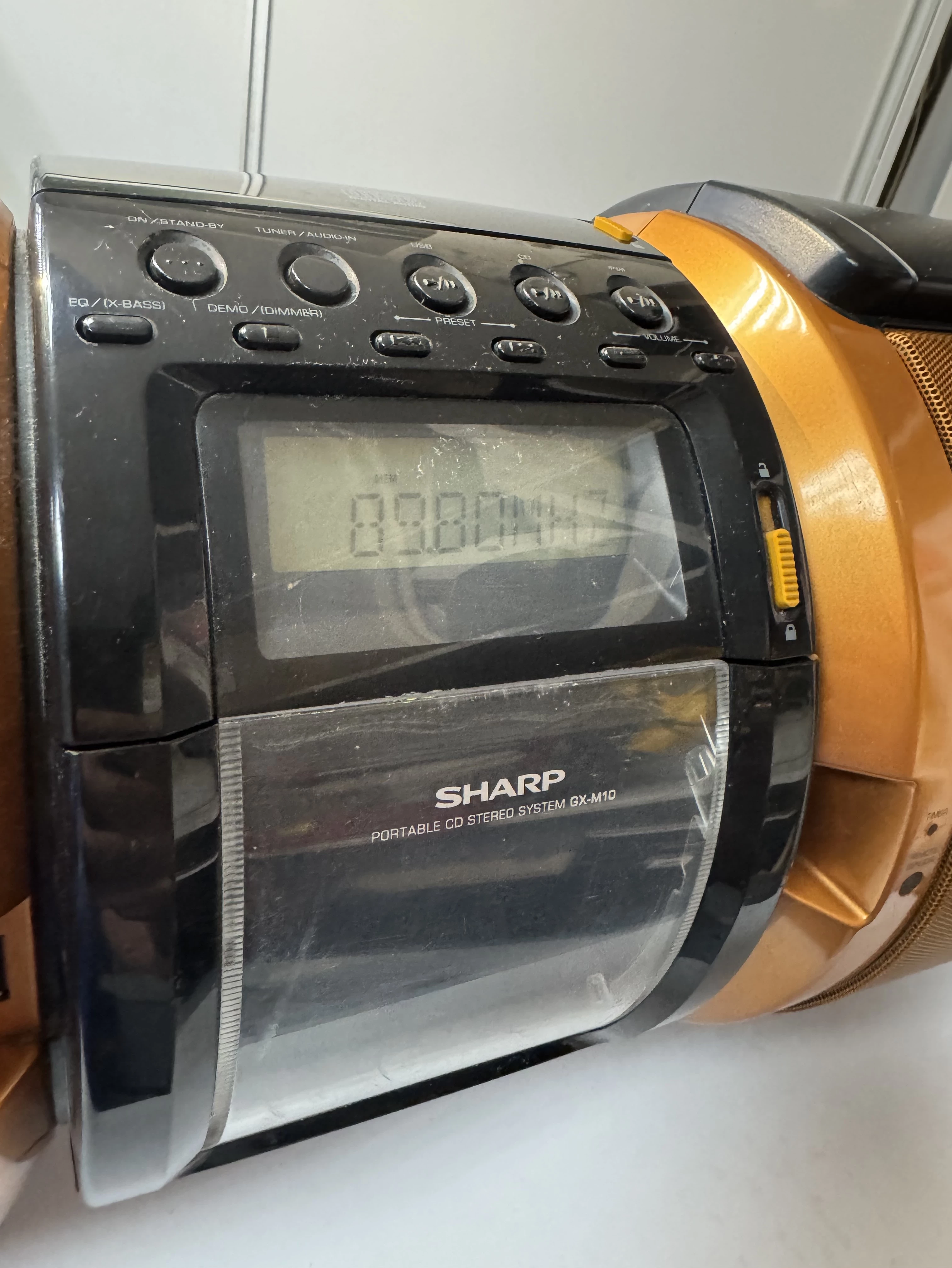 sharp-gx-m10-stereo-mp3-boombox-stacja-dokujaca-kabel-zasilajacy-moc-100