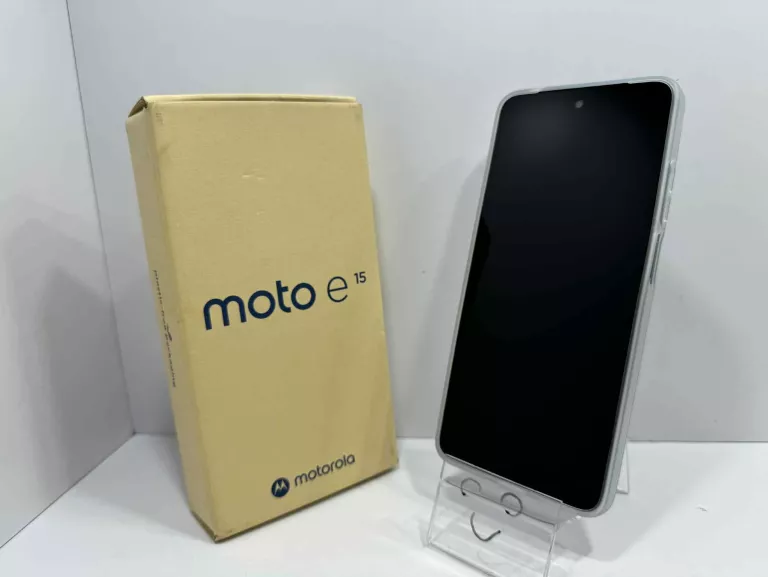 SMARTFON MOTOROLA MOTO E15 2/64GB 6.67" 90HZ