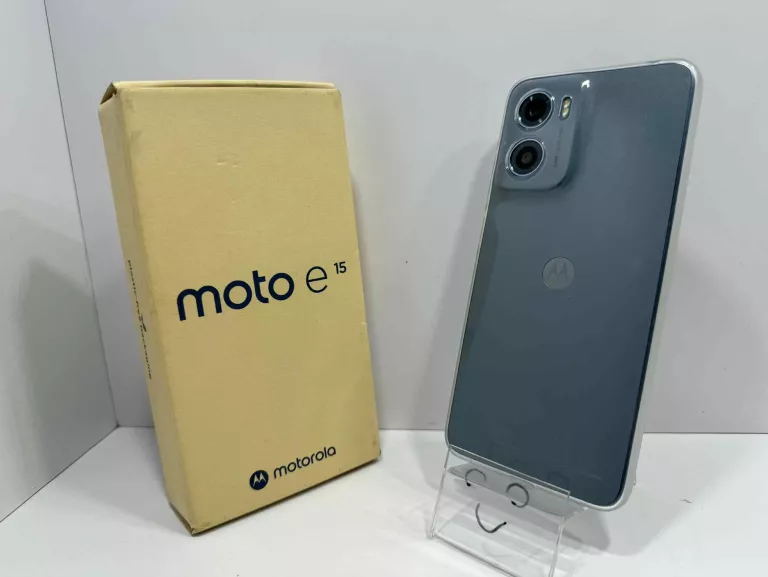 SMARTFON MOTOROLA MOTO E15 2/64GB 6.67" 90HZ