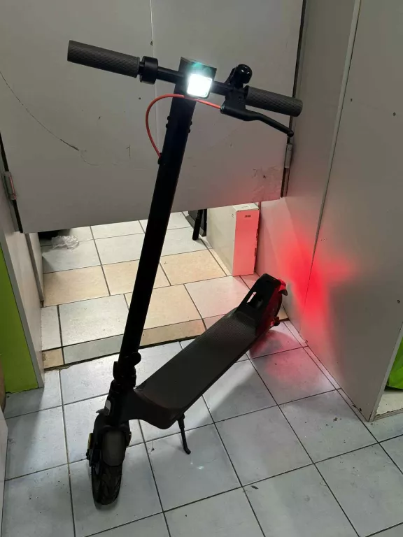 HULAJNOGA ELEKTRYCZNA XIAOMI ELECTRIC SCOOTER 4 LITE (2ND GEN) GWAR