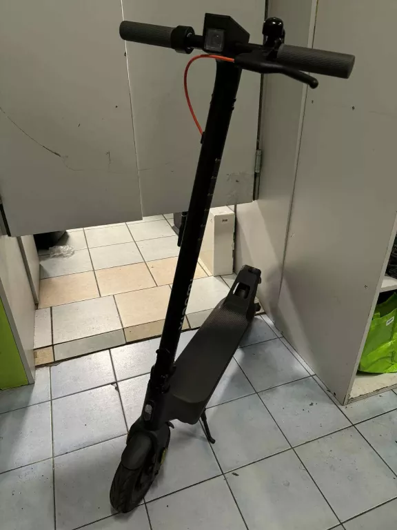 HULAJNOGA ELEKTRYCZNA XIAOMI ELECTRIC SCOOTER 4 LITE (2ND GEN) GWAR