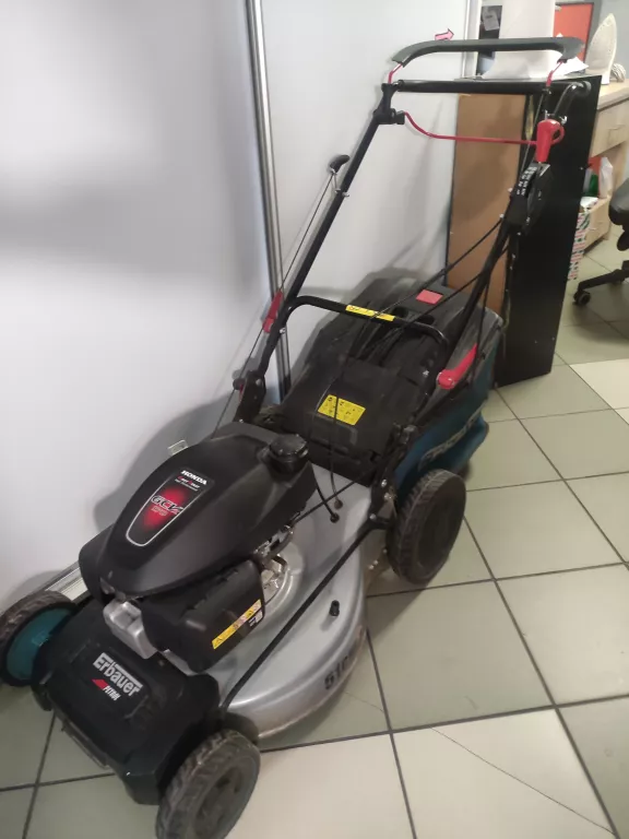 kosiarka-spalinowa-z-napedem-erbauer-elmp170sp51-silnik-honda-gcvx-170-dabrowskiego-30-naklo