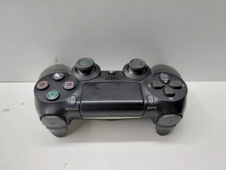 pad-do-konsoli-ps4-marka-248811-1940277