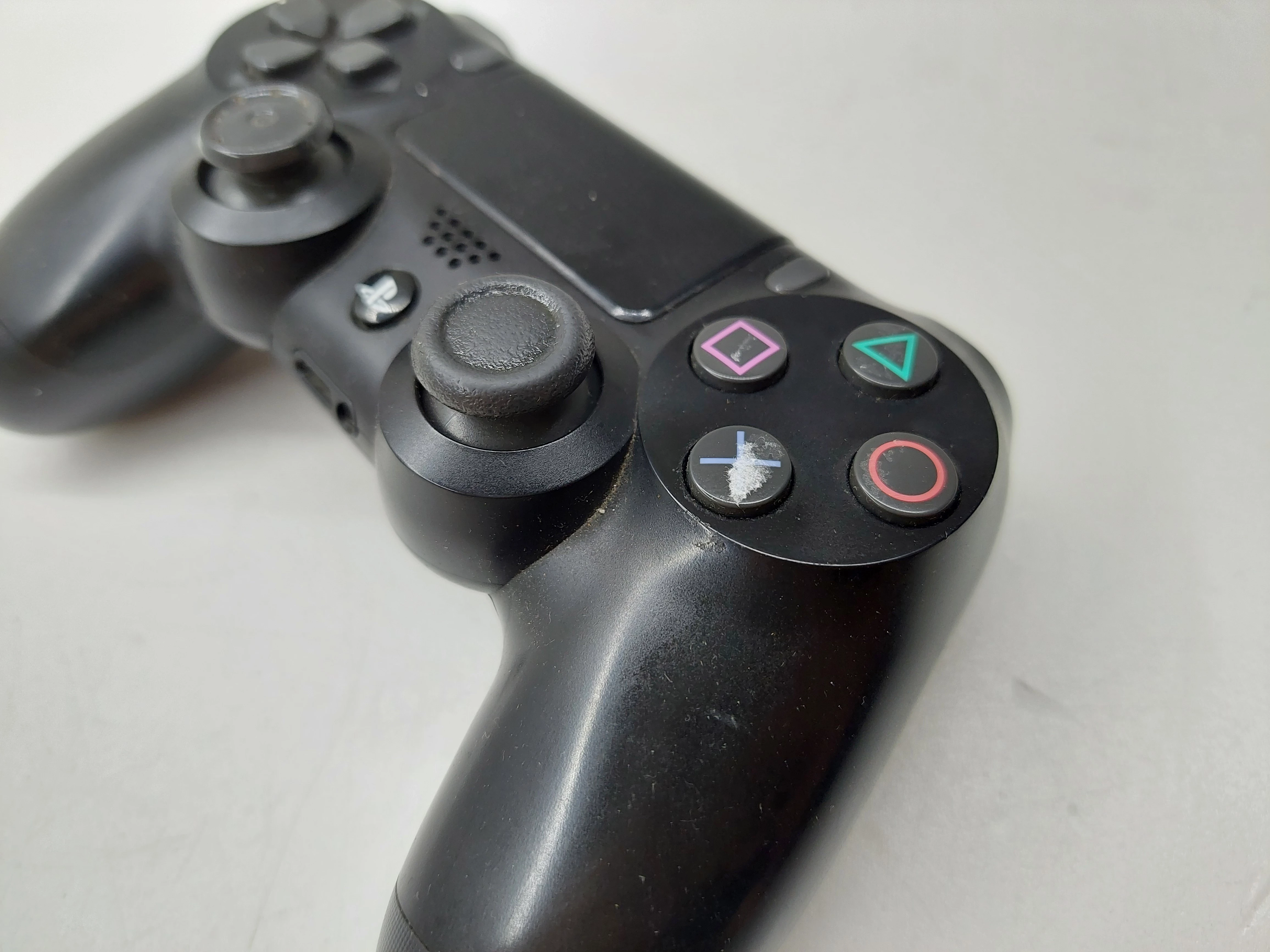 pad-do-konsoli-ps4-kod-producenta-9950103