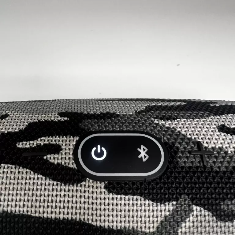 JBL CHARGE 4