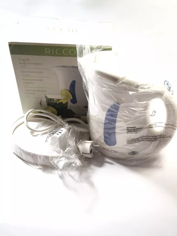 CZAJNIK RICCO 750W PUDEŁKO KOMPLET