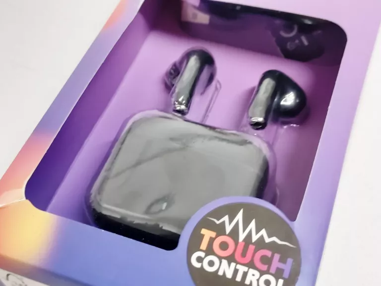 SŁUCHAWKI BLUETOOTH TWS Z ETUI ŁADUJĄCYM BIAŁE BEZPRZEWODOWE DOUSZNE SETTY