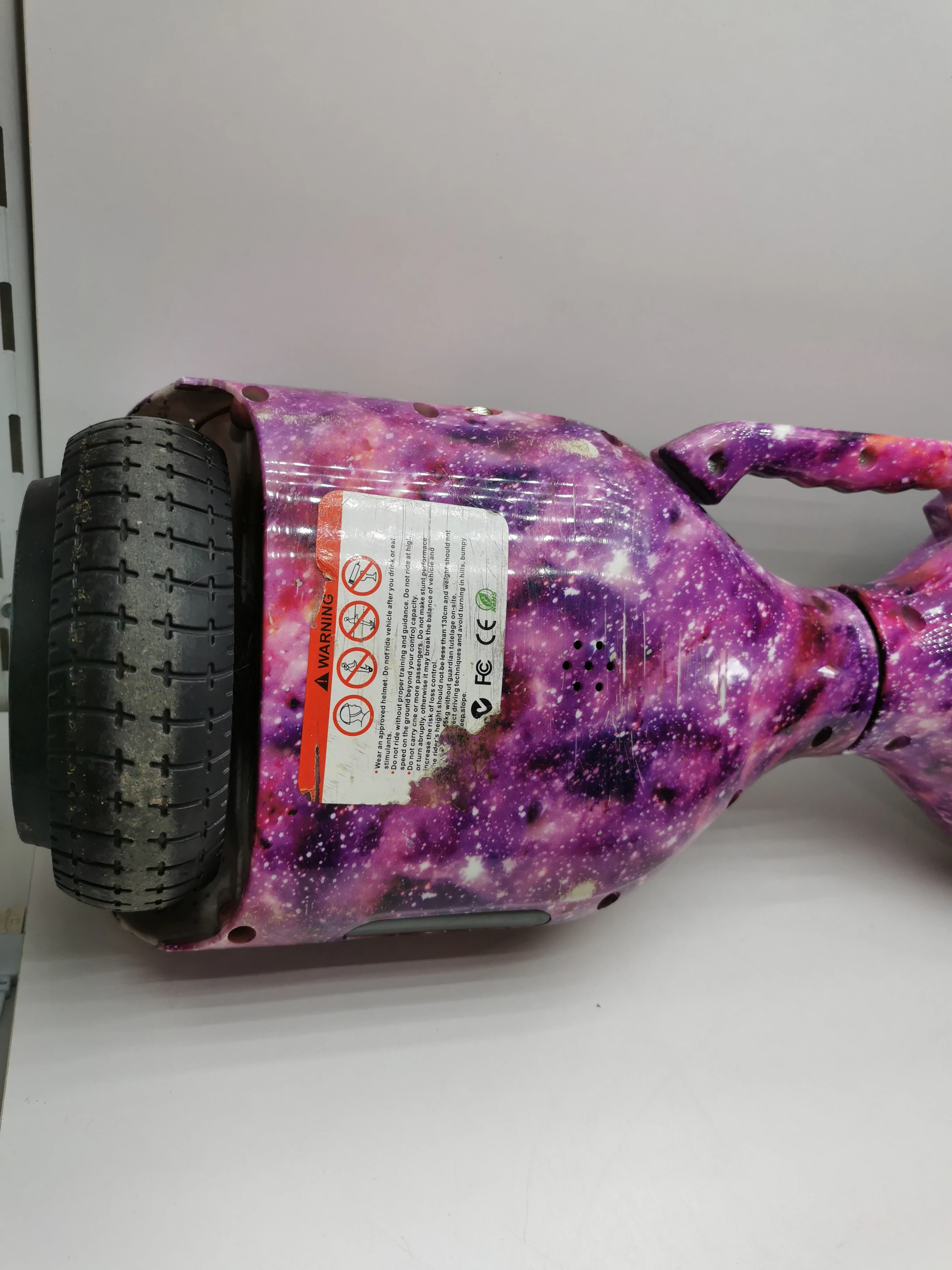 deskorolka-elektryczna-elite-sport-ladowarka-model-m1-wielokolorowa