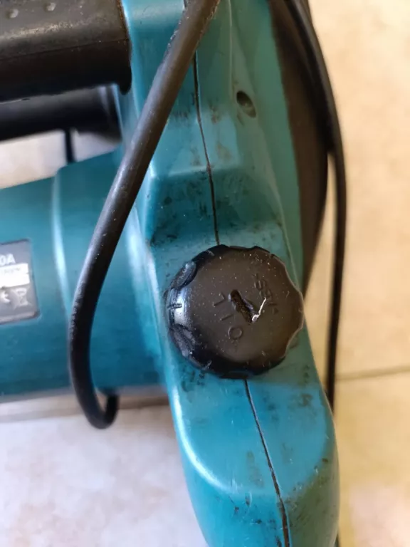 PIŁA MAKITA UC4020A