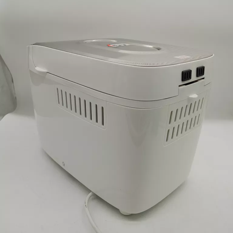 WYPIEKACZ DO CHLEBA 850W SILVERCREST