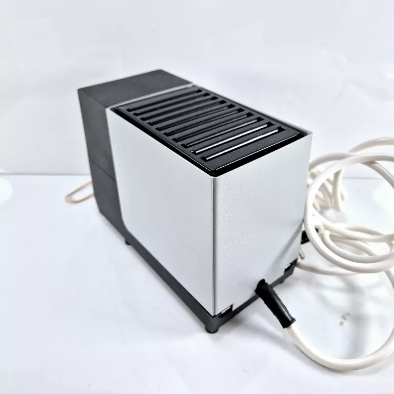 projektor-predom-lzk-prexer-krytos-f8528-retro-stan-11323-2