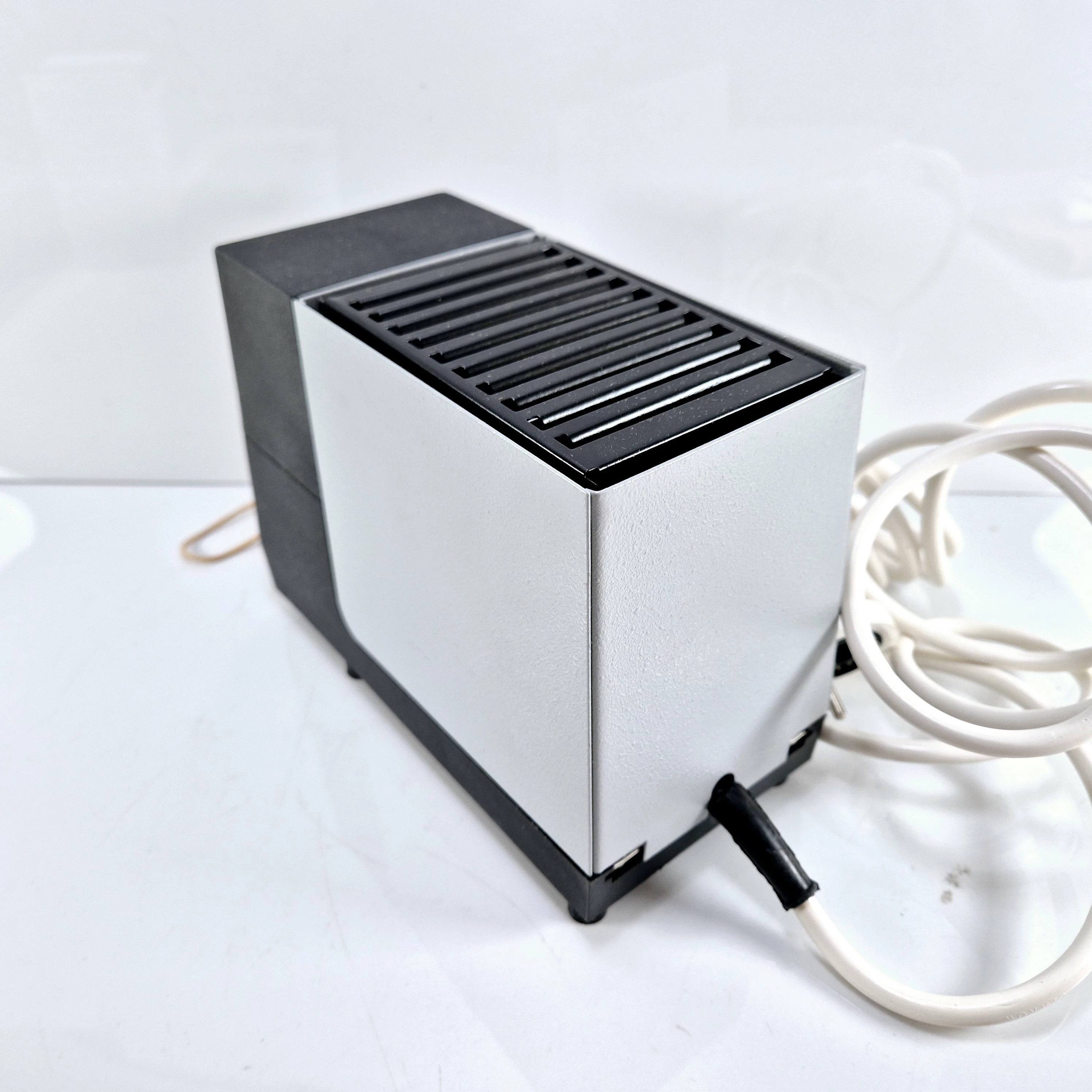 projektor-predom-lzk-prexer-krytos-f8528-retro-stan-11323-2