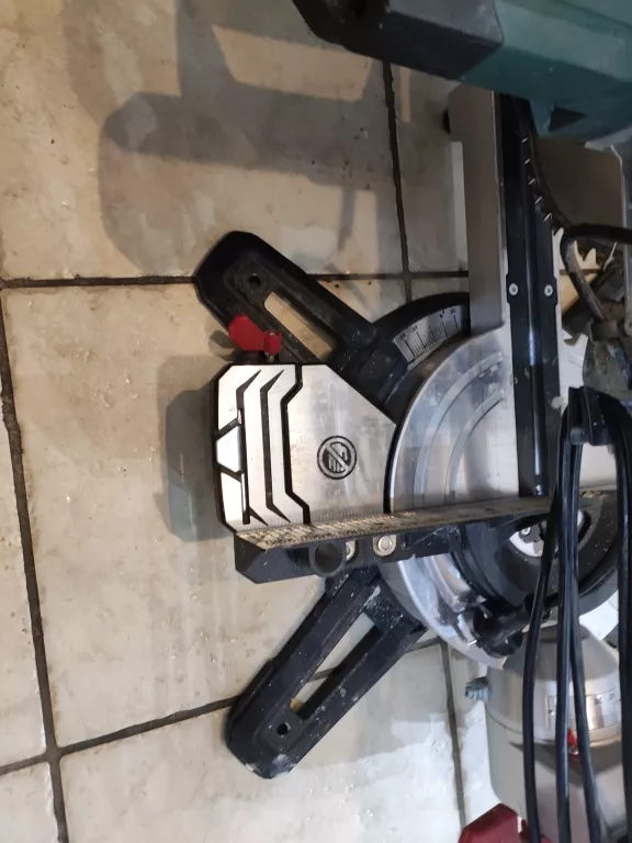 UKOŚNICA METABO KGS254M