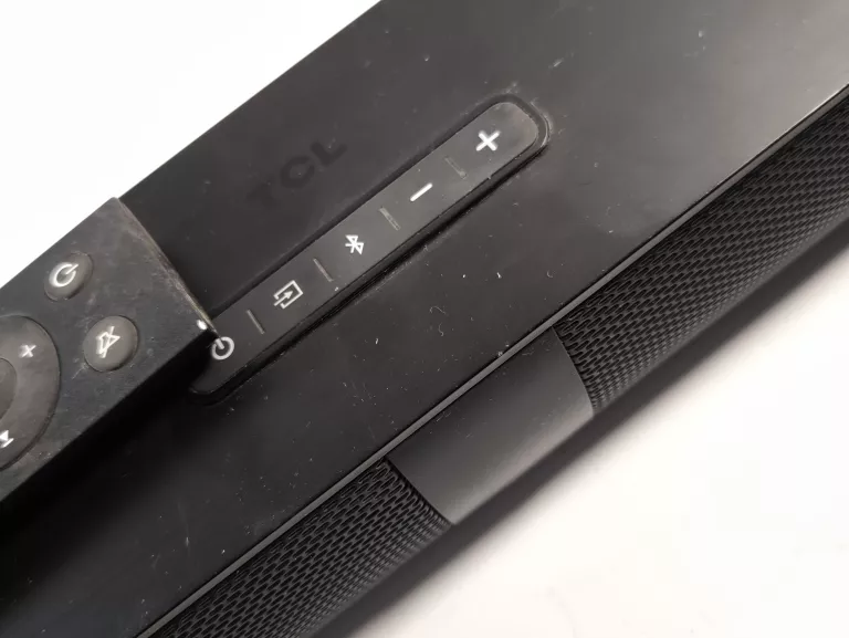 soundbar-tcl-ts7000-pilot-stan-11323-2