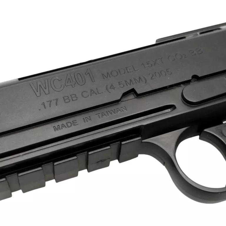 WIATRÓWKA PISTOLET BORNER 401 4,5MM + ZESTAW