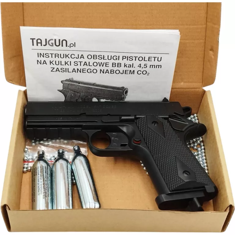 WIATRÓWKA PISTOLET BORNER 401 4,5MM + ZESTAW