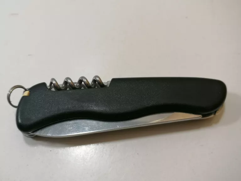 SCYZORYK VICTORINOX CZARNY NARZĘDZI