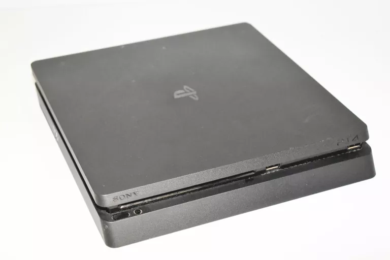 KONSOLA PS4 500GB + 2 PADY