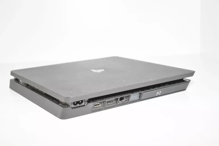 KONSOLA PS4 500GB + 2 PADY