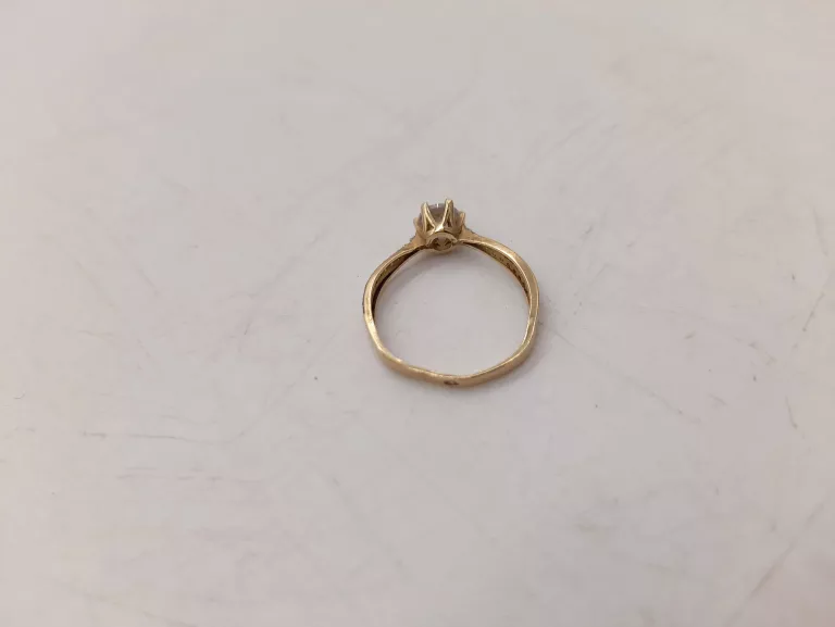 wyrob-jubilerski-uzywany-zloty-pierscionek-172-585-ean-gtin-00000000