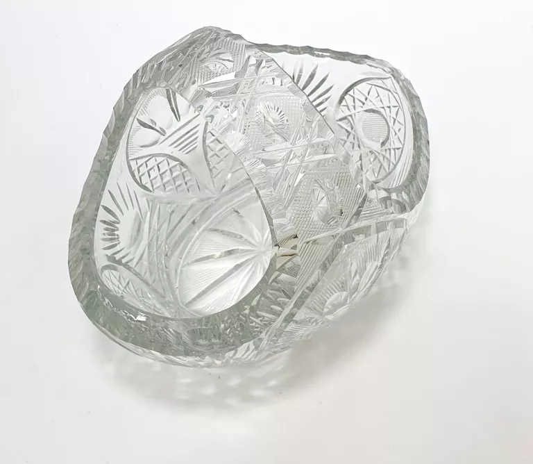 KRYSZTAŁOWY KOSZYCZEK - 16,5 CM DŁUGOŚCI