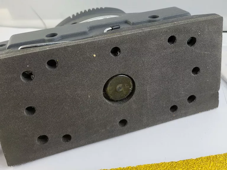 szlifierka-oscylacyjna-tip-ss-170-stan-11323-2