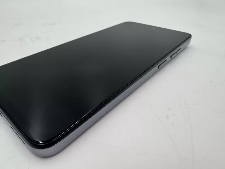 TELEFON MOTOROLA G15 POWER SOLO