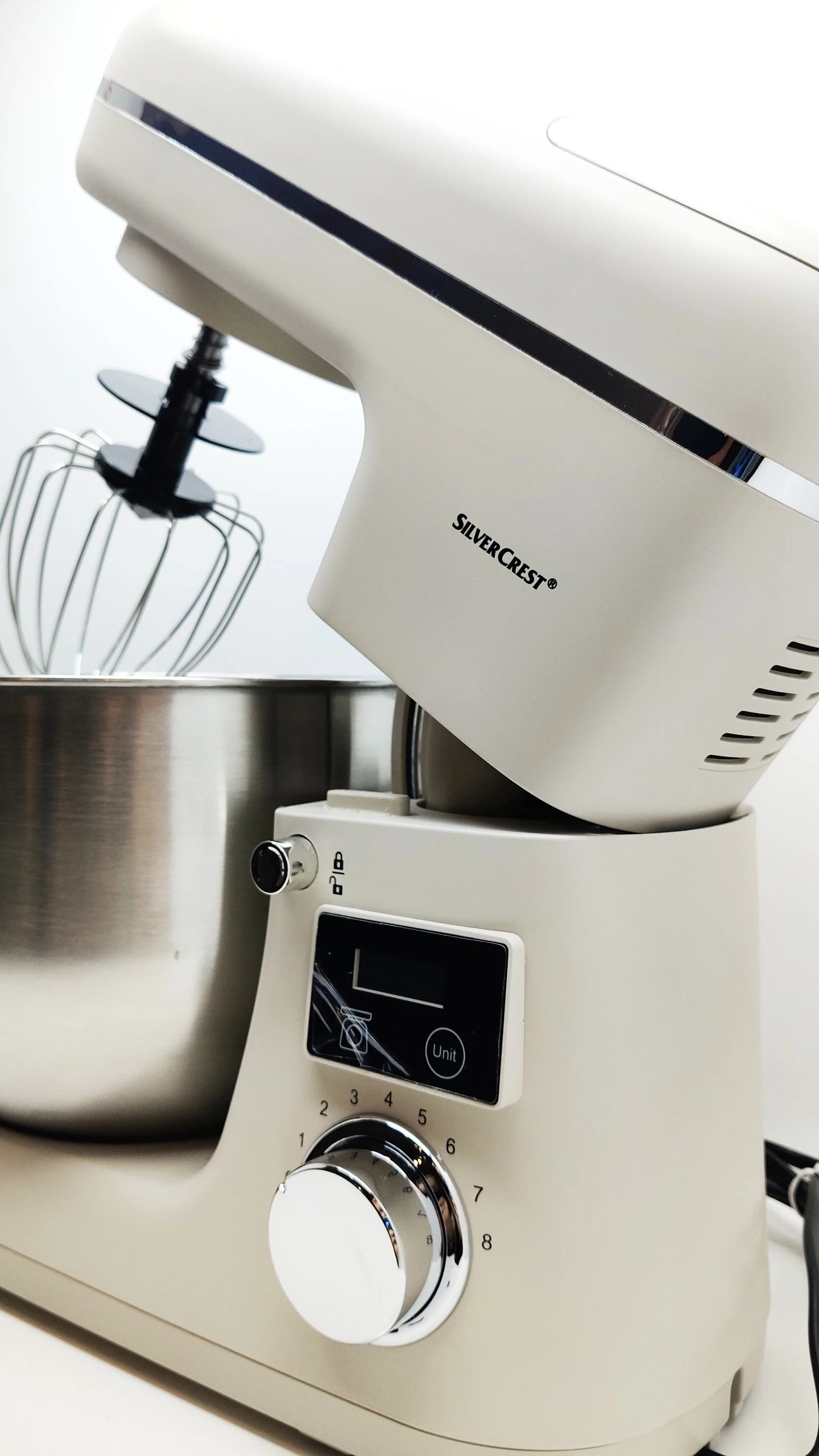 robot-kuchenny-planetarny-silvercrest-skmw-900-b2-bezowy-900w-ean-gtin-4335815041563