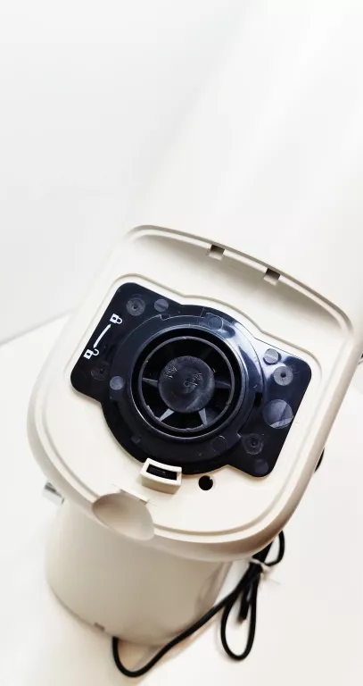 robot-kuchenny-planetarny-silvercrest-skmw-900-b2-bezowy-900w-kolor-dominujacy-129357-14