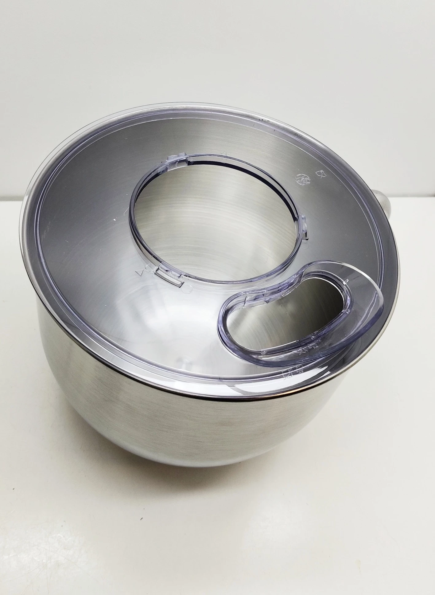 robot-kuchenny-planetarny-silvercrest-skmw-900-b2-bezowy-900w-waga-produktu-1002