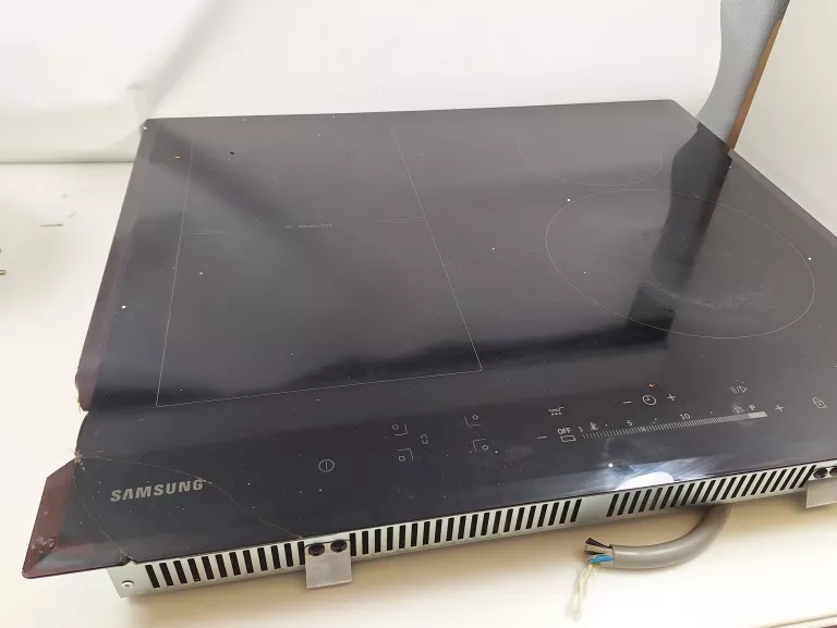 PŁYTA INDUKCYJNA SAMSUNG NZ64H57479K 60CM 7,2KW ZBITY NAROŻNIK