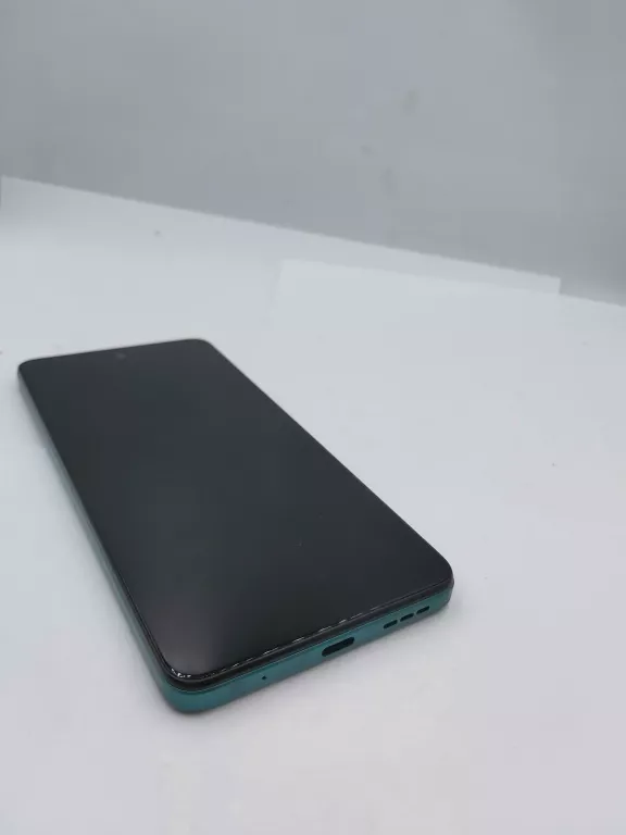 TELEFON MOTOROLA MOTO G04 4GB/64GB