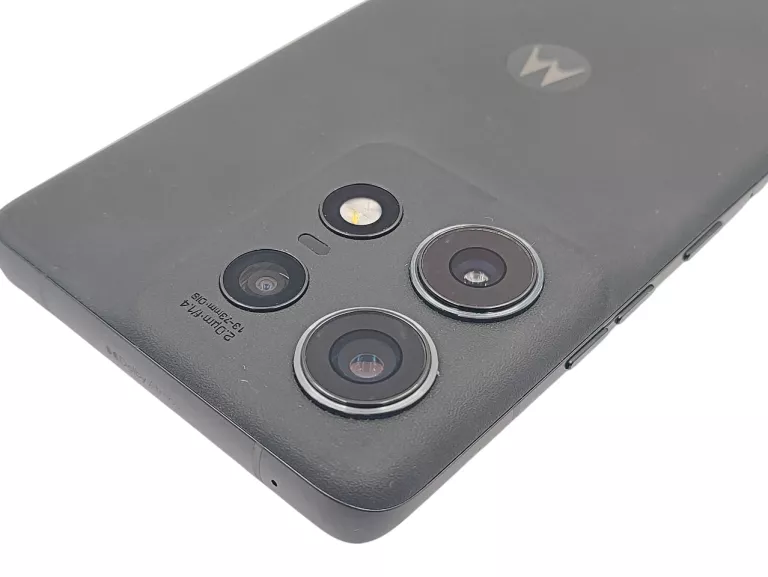 TELEFON MOTOROLA EDGE 50 PRO 12/512 GB 6,7" 120 HZ 50 MPX - OPIS