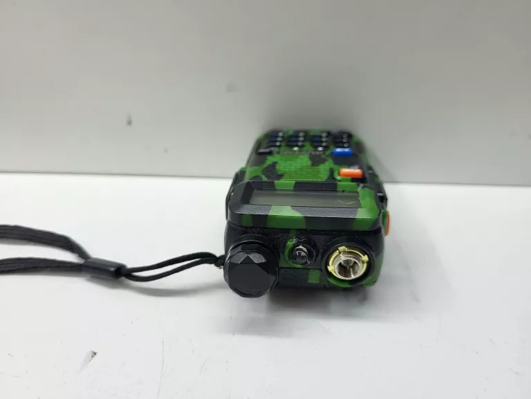 KRÓTKOFALÓWKA UV-5R HTQ 5W