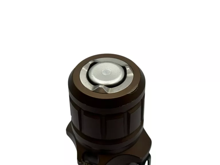 LATARKA TAKTYCZNA OLIGHT WARRIOR X PRO LIMITED EDITION 2100LM 500M IPX8