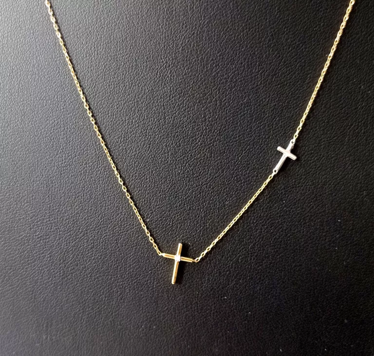 ZŁOTY ŁAŃCUSZEK Z KRZYŻYKAMI I BRYLANTEM W:1,31G 0,005CT D:46CM P:375