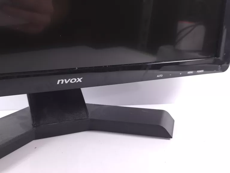 TELEWIZOR 19" NVOX 19C510B2 Z PILOTEM