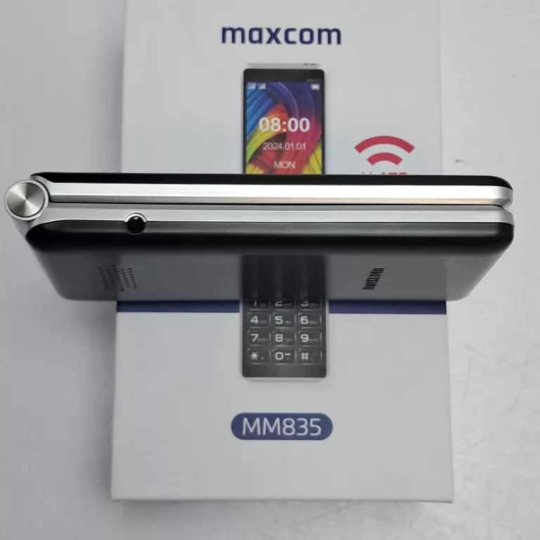 TELEFON MAXCOM MM835