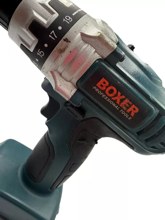 WKRETARKA BOXER BX-146 + WALIZKA