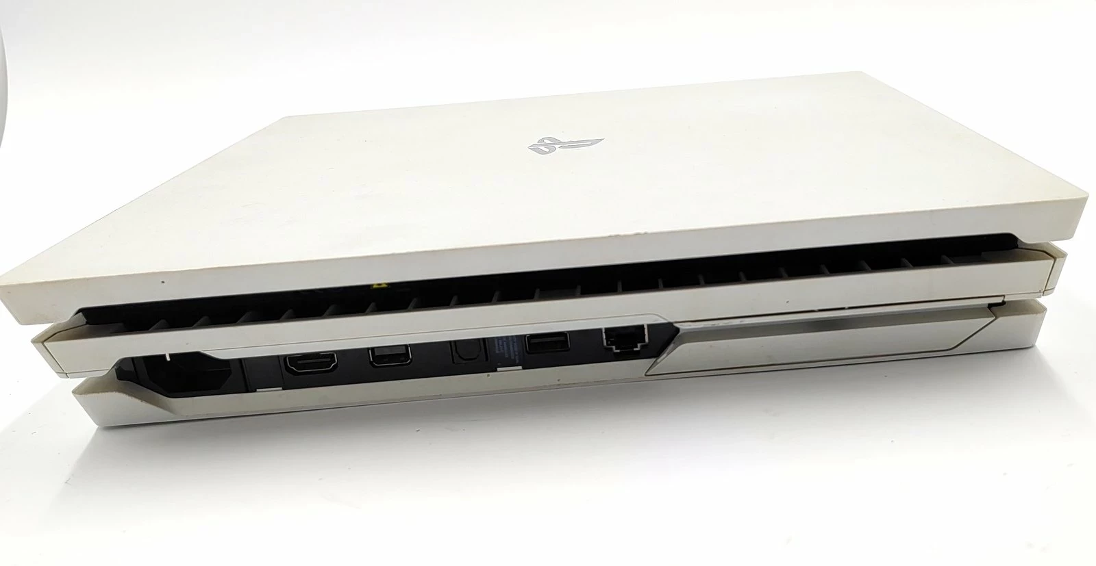 konsola-ps4-pro-1tb-biala-pady-dysk-wbudowana-pamiec-5179-352249