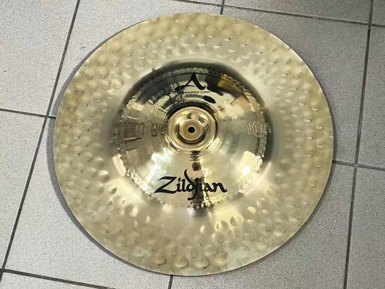ZESTAW TALERZY ZILDJIAN CHINA 21" + CHINA 21" + CRASH 19" + POKROWIEC TAMA