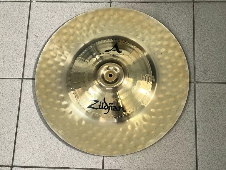 ZESTAW TALERZY ZILDJIAN CHINA 21" + CHINA 21" + CRASH 19" + POKROWIEC TAMA