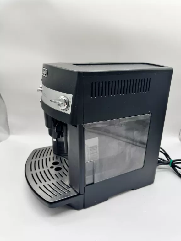 EKSPRES DELONGHI ESAM 3000.B MAGNIFICA 1450W