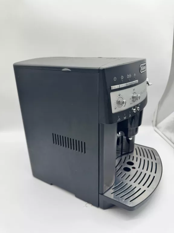 EKSPRES DELONGHI ESAM 3000.B MAGNIFICA 1450W